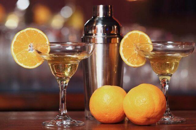 Mandarin liqueur at home: recipes for vodka, from alcohol