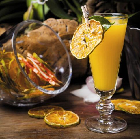 Mandarin liqueur at home: recipes for vodka, from alcohol