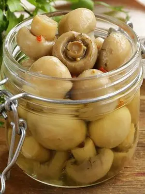 Marinade for champignons: popular recipes