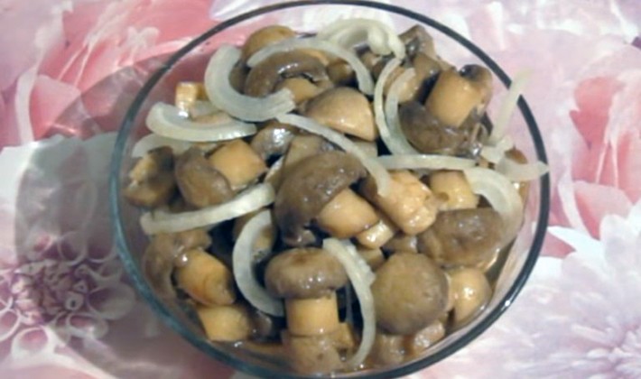 Marinade for champignons: popular recipes