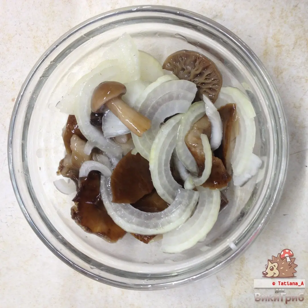 Marinated mushrooms
