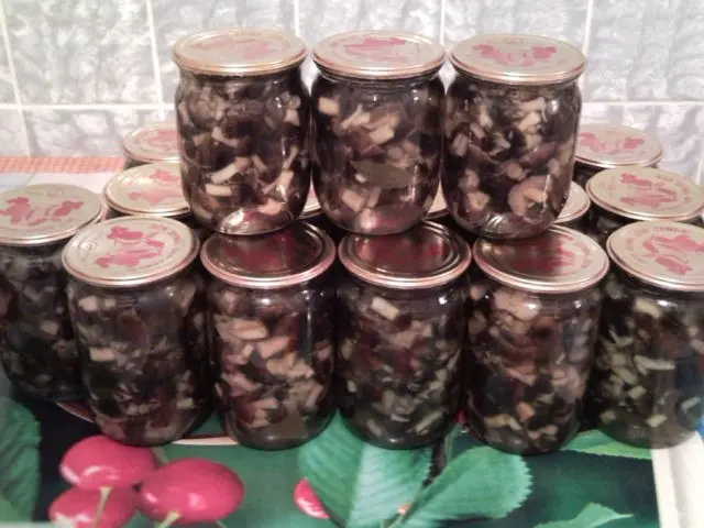 Marinated russula for the winter: recipes for cooking in jars