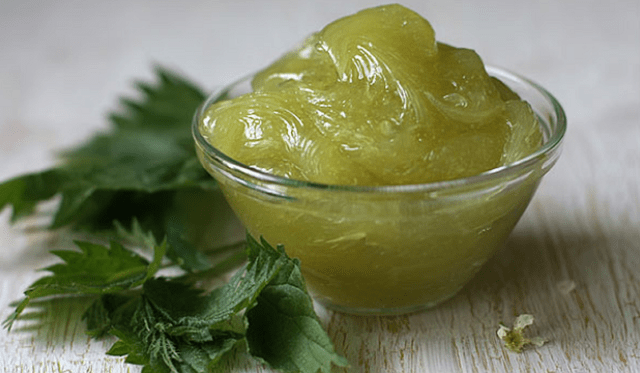 Masks, infusions, decoctions of nettle for hair: recipes, rinses, reviews