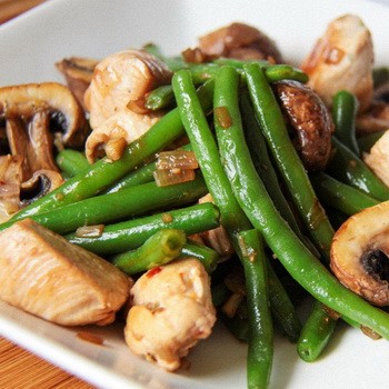 Meat with mushrooms and beans: delicious recipes