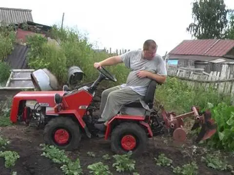 Mini tractors: model range 