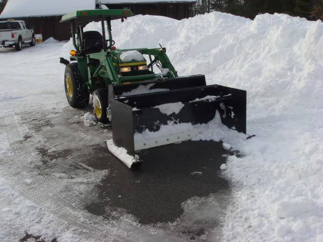 Minitractor snow blower 