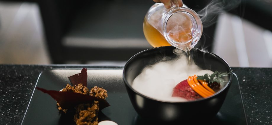 Molecular gastronomy &#8211; description, cooking techniques. What is creative cuisine?