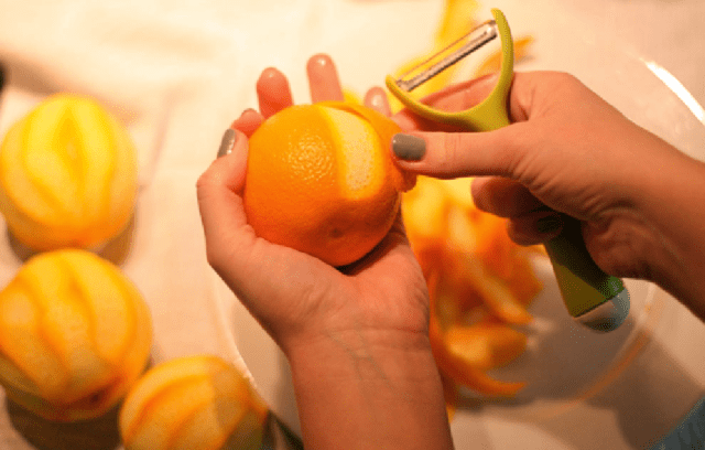 Moonshine on tangerine peels and tangerines