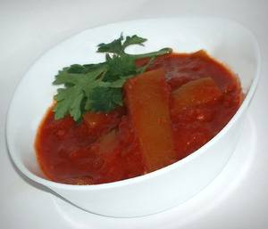 Mother-in-law tongue from zucchini with tomato paste