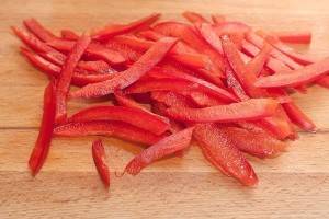 Mother-in-law tongue from zucchini with tomato paste