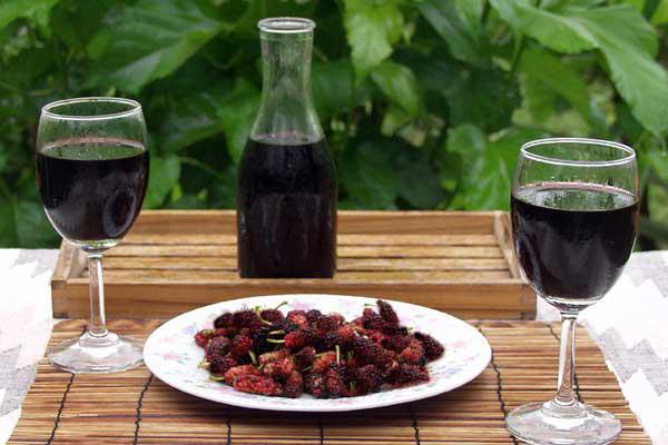 Mulberry wine