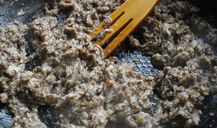 Mushroom caviar according to recipes for cooking from porcini mushrooms