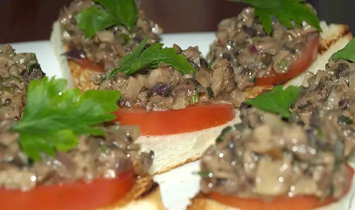 Mushroom caviar according to recipes for cooking from porcini mushrooms