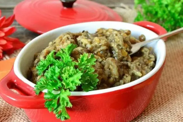 Mushroom caviar: fresh and boiled, recipes with photos