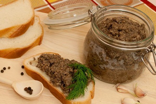 Mushroom caviar from boiled mushrooms - recipes for the winter