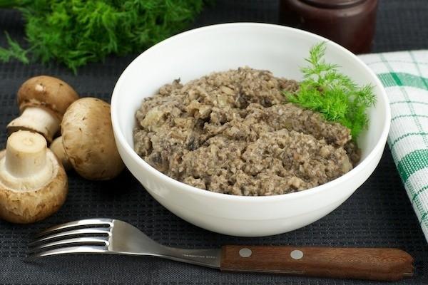 Mushroom caviar from boiled mushrooms - recipes for the winter