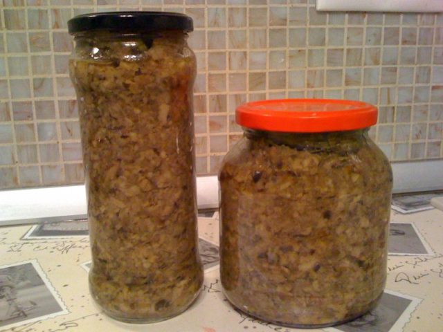 Mushroom caviar from butter for the winter and for every day: cooking recipes with photos