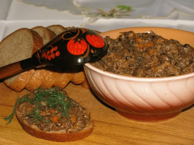 Mushroom caviar from butter for the winter and for every day: cooking recipes with photos