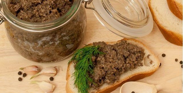 Mushroom caviar from butter for the winter and for every day: cooking recipes with photos