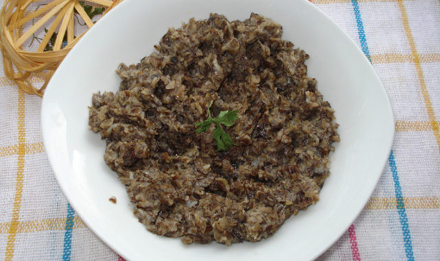 Mushroom caviar from rice for the winter: a simple recipe for cooking