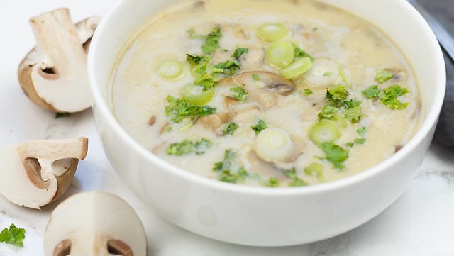 Mushroom cream soup from champignons: recipes with photos