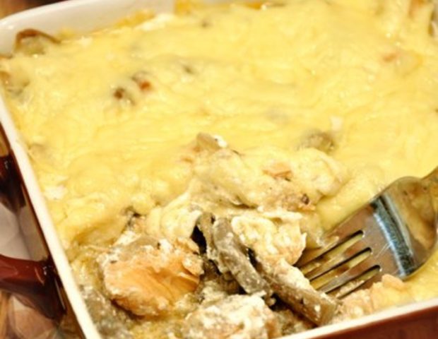 Mushroom julienne (julienne) from champignons: recipes with photos with cheese, sour cream, cream