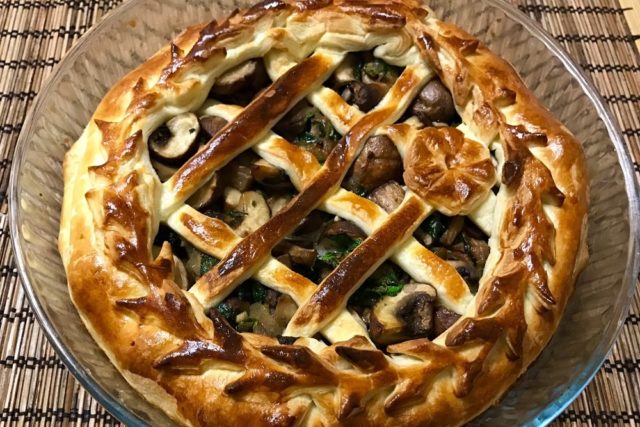 Mushroom pie: with potatoes, cabbage and meat, recipes with photos