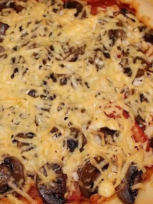 Mushroom pizza recipes with champignons