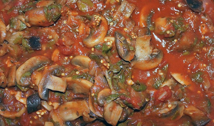Mushroom recipes in tomato sauce