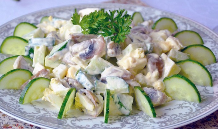 Mushroom salads with champignons: simple recipes