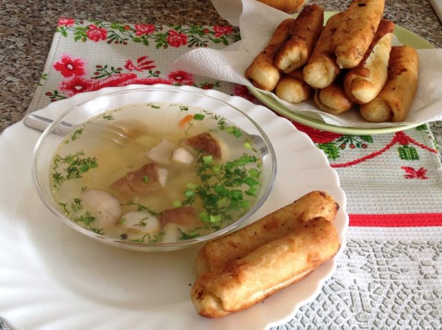 Mushroom soup from frozen porcini mushrooms: how to cook, recipes