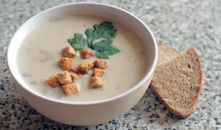 Mushroom soups: homemade recipes