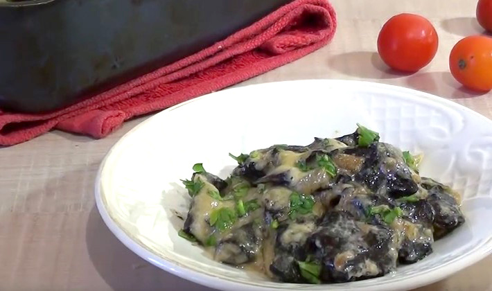 Mushrooms baked in the oven