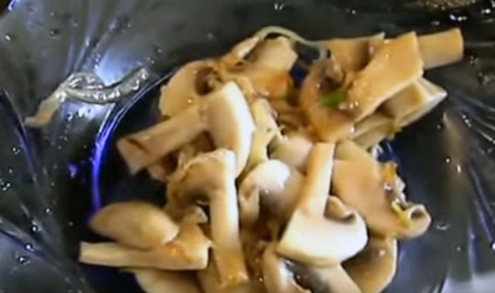 Mushrooms cooked in a pan