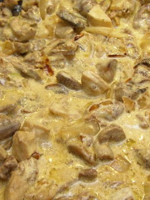 Mushrooms in cream: recipes for mushroom dishes