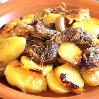 Mushrooms with meat and potatoes: homemade recipes