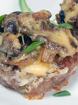 Mushrooms with minced meat: recipes for hearty dishes