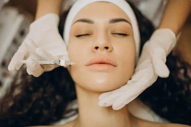 Needle mesotherapy &#8211; the course of the treatment, contraindications, effects