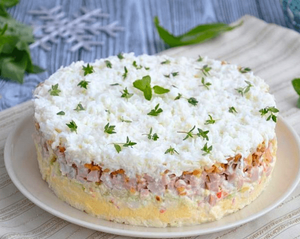 New Years salad Snezhinka with chicken and cheese