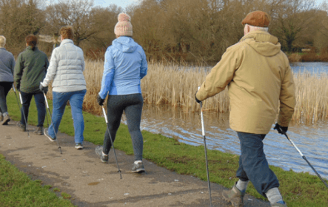 Nordic walking &#8211; advantages, preparation, outfit. How to choose Nordic walking poles?