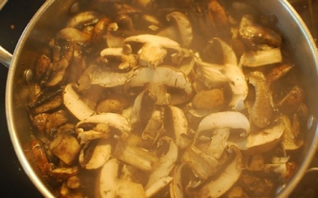 Obabka mushrooms: how much to cook, how to clean before cooking