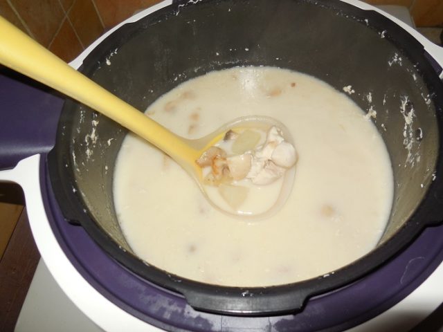 Oyster mushroom cream soup: recipes with potatoes, cream