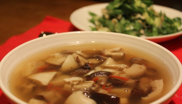 Oyster Mushroom Soup: Recipes with Chicken, Vermicelli, Barley, Rice