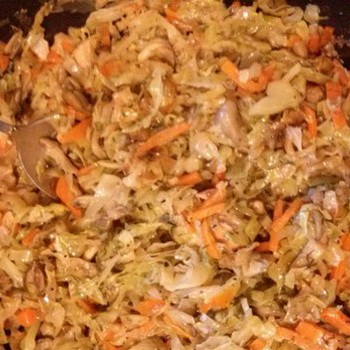 Oyster mushrooms with cabbage: cooking recipes with photos