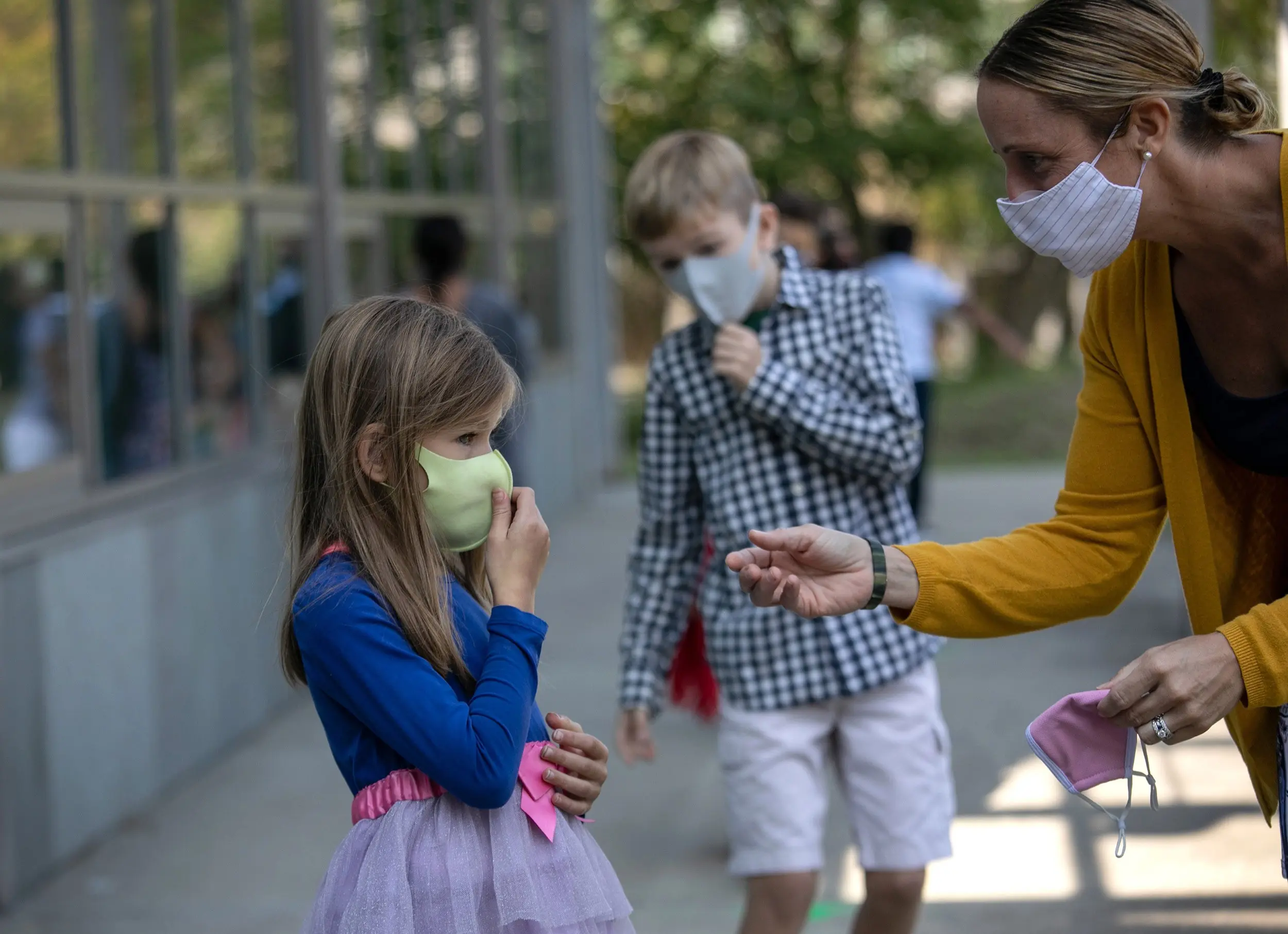 Parents knowingly sent their coronavirus-infected children to schools. American officials have evidence