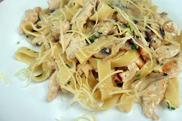 Pasta with mushrooms: recipes with photos