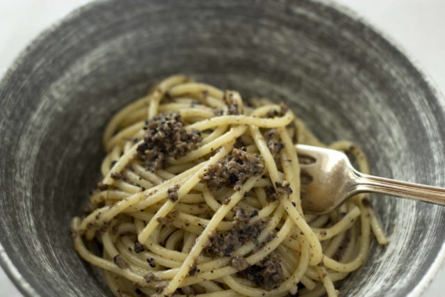 Pasta with truffle sauce: cooking recipes