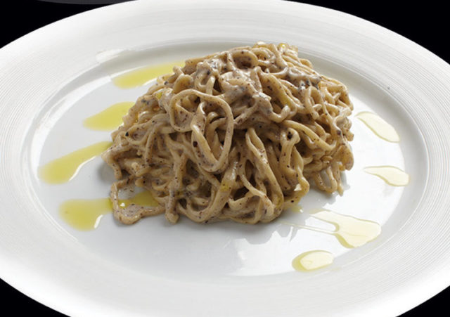 Pasta with truffle sauce: cooking recipes