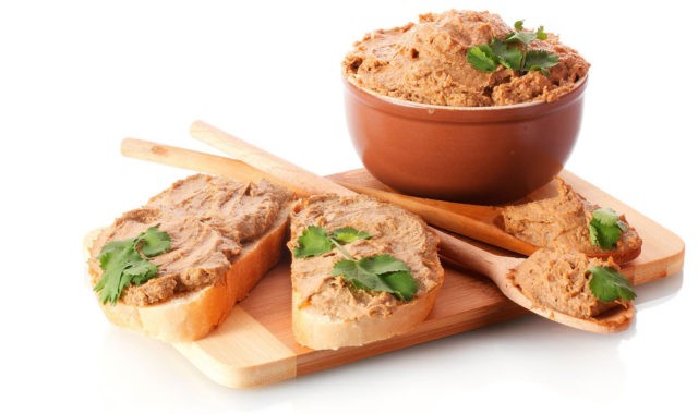 Pate of porcini mushrooms: recipes for the winter and for every day