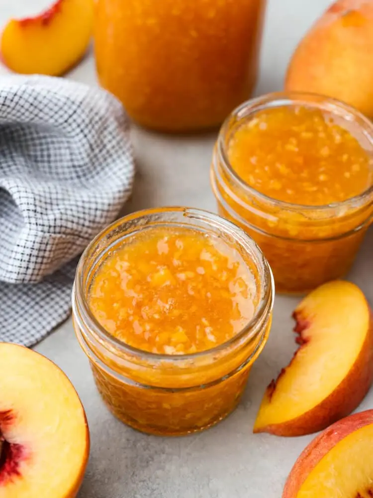 Peach jam for the winter: 13 simple recipes